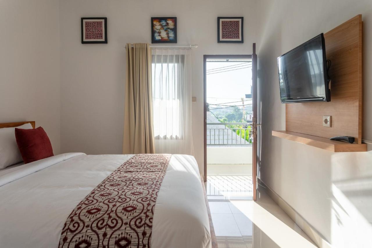 Cempaka Mas Guest House Canggu Екстер'єр фото