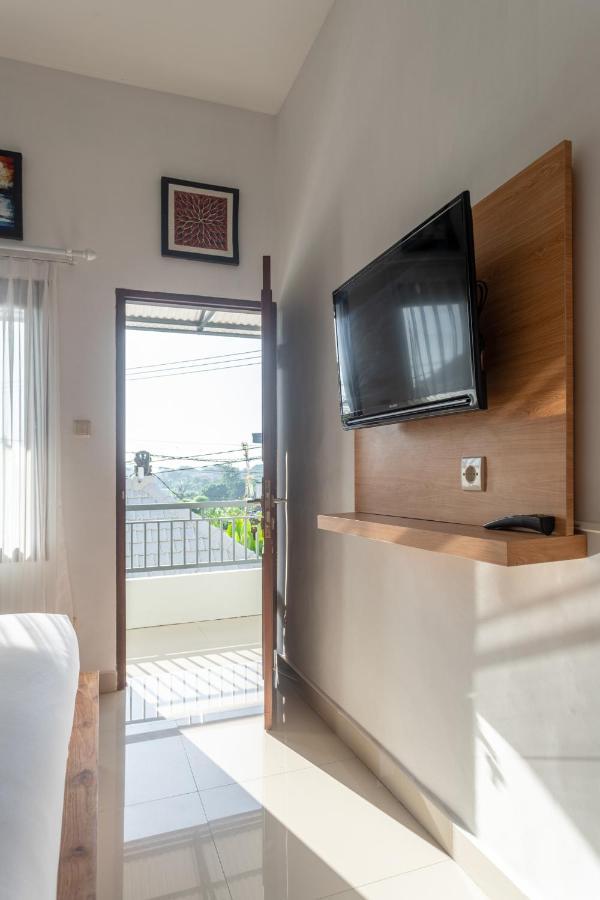 Cempaka Mas Guest House Canggu Екстер'єр фото