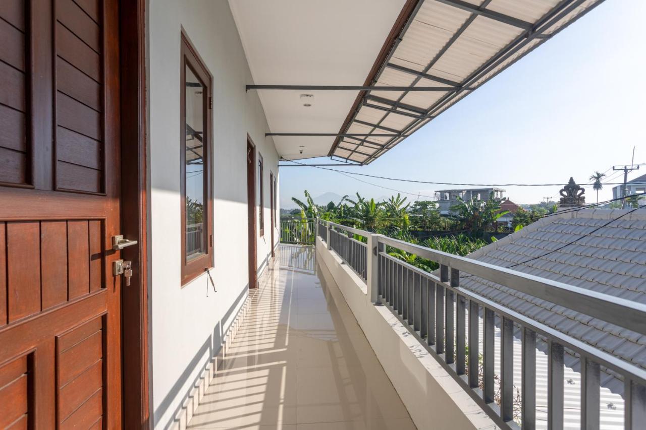 Cempaka Mas Guest House Canggu Екстер'єр фото