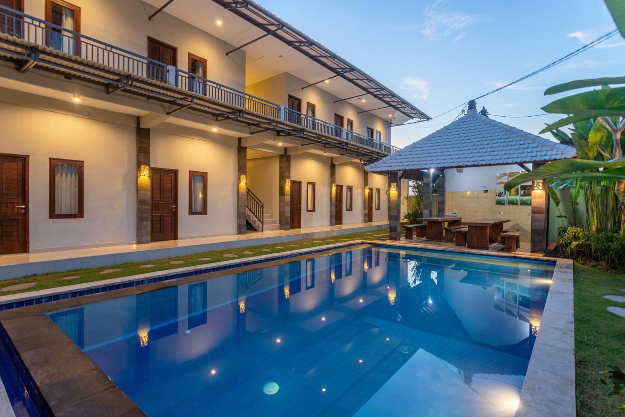 Cempaka Mas Guest House Canggu Екстер'єр фото