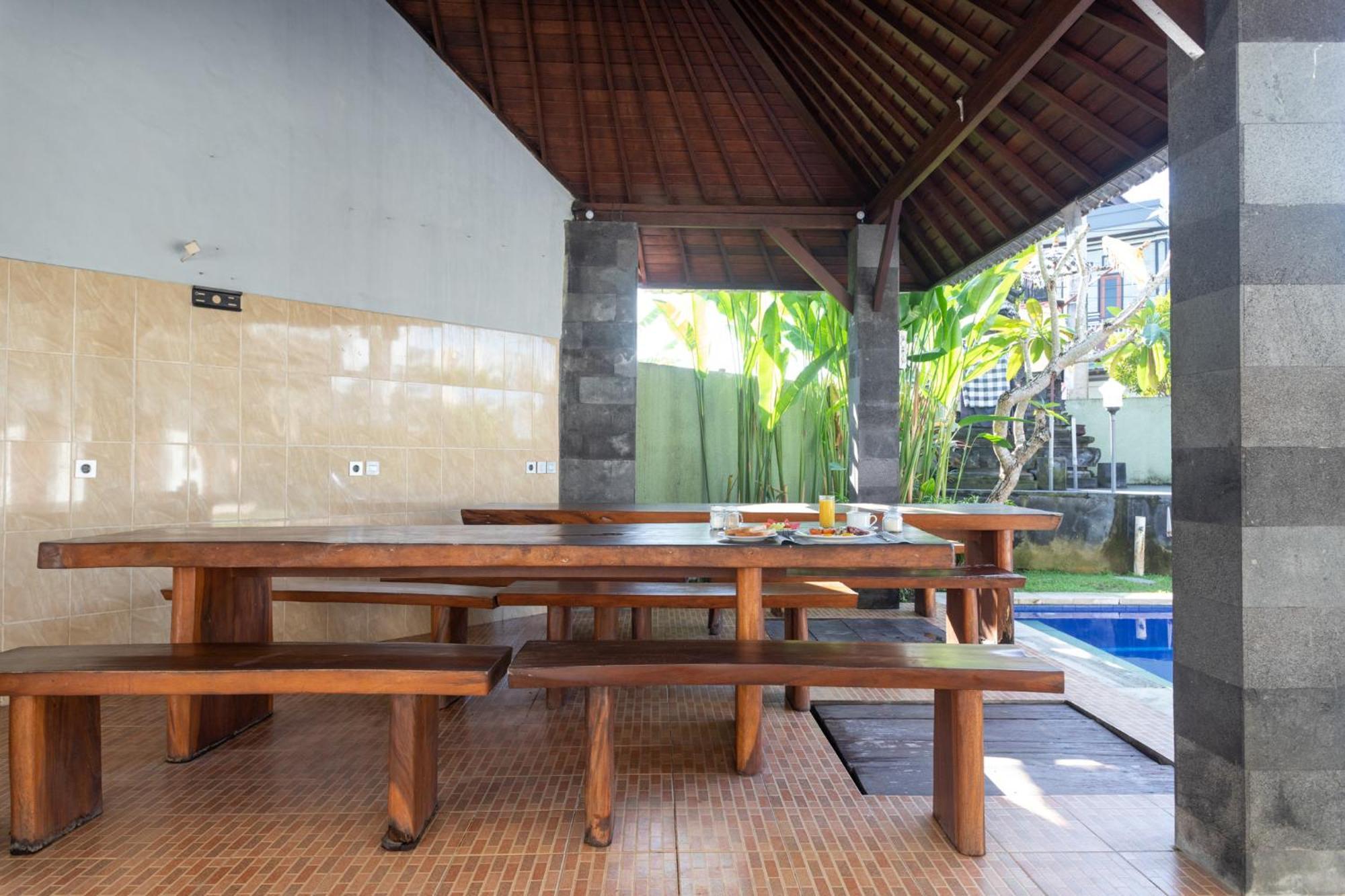 Cempaka Mas Guest House Canggu Екстер'єр фото